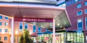 The main entrance of the Crowne Plaza hotel